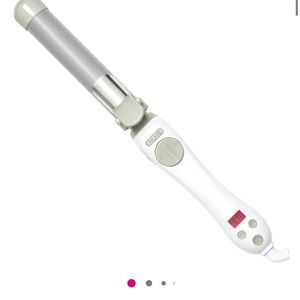 Beachwaver S1.25 Dual voltage ceramic rotating curling iron